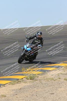 media/Apr-14-2023-Apex Assassins (Fri) [[6bc7254b18]]/Trackday 2/Session 2 (Bowl)/